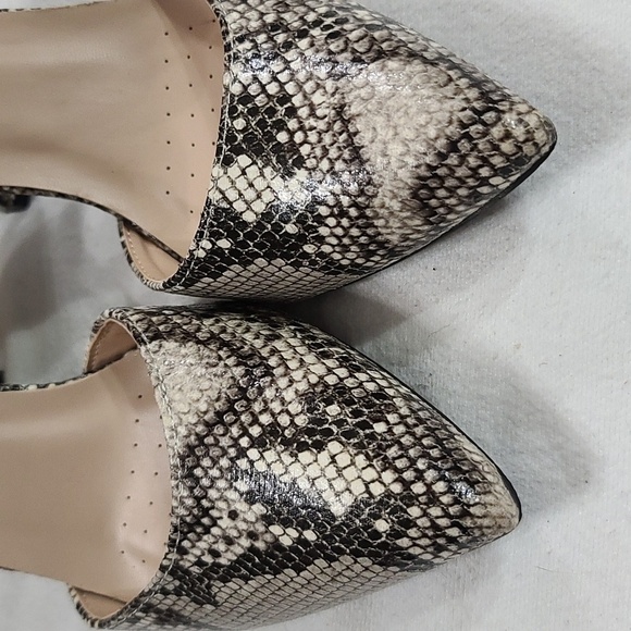 Forever Womens Ankle Strap Heels Faux Snakeskin  Black Tan Size 6 EUC - Picture 4 of 13